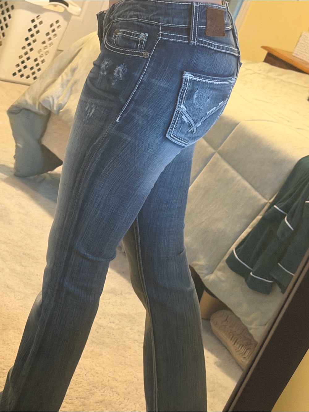 Women’s Buckle Jeans 26 xlong - Picture 4 of 4